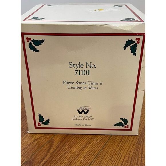 Santa Musical Motion Figurine Box Plays Santa Claus Is Coming To Town - Picture 4 of 5